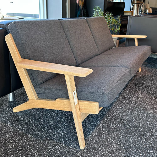 GE sofa af Wegner